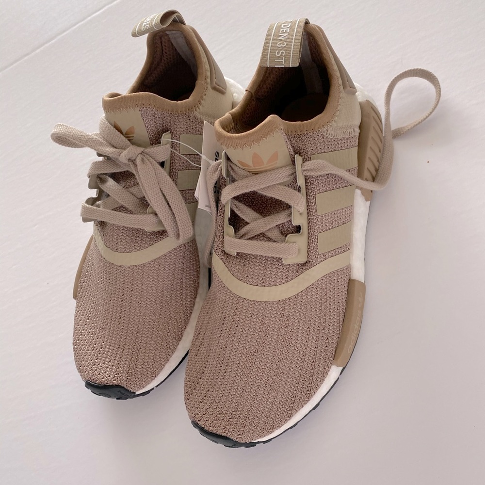 Adidas NMD R1 Primeknit Raw gold cardboard white